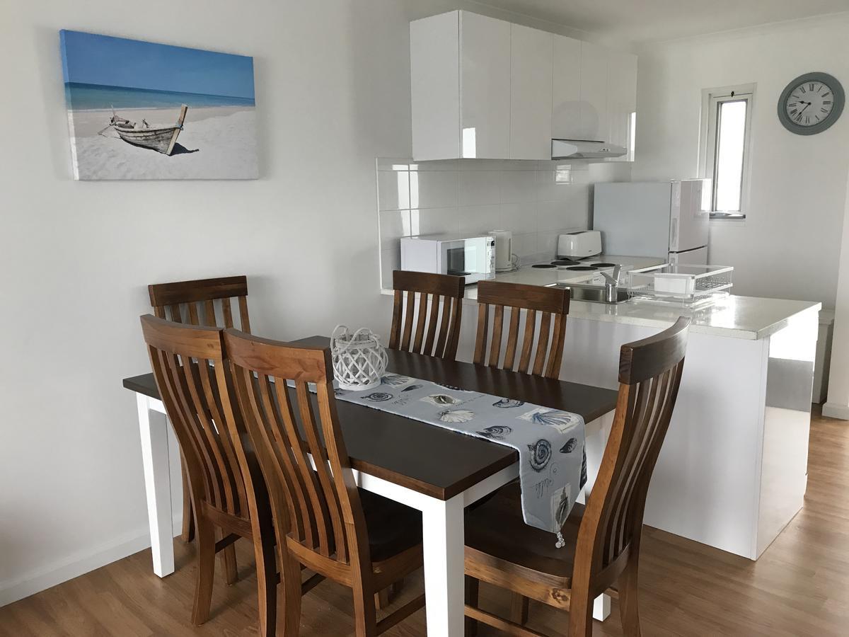 Marina View Chalets Мандура Екстериор снимка